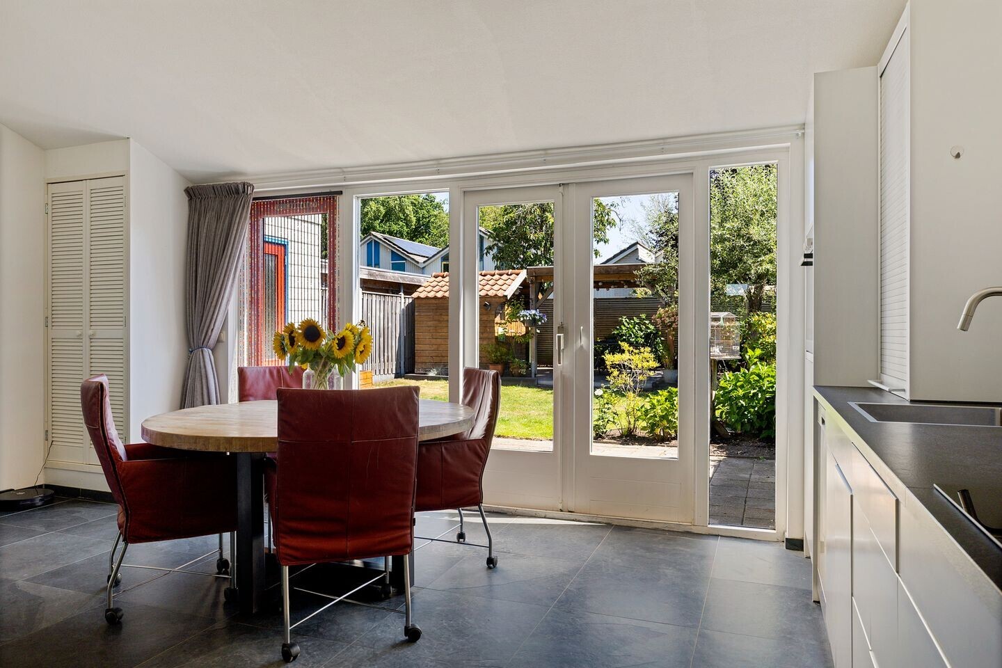Tussenwoning te koop: Eendenveld 23, Emmen