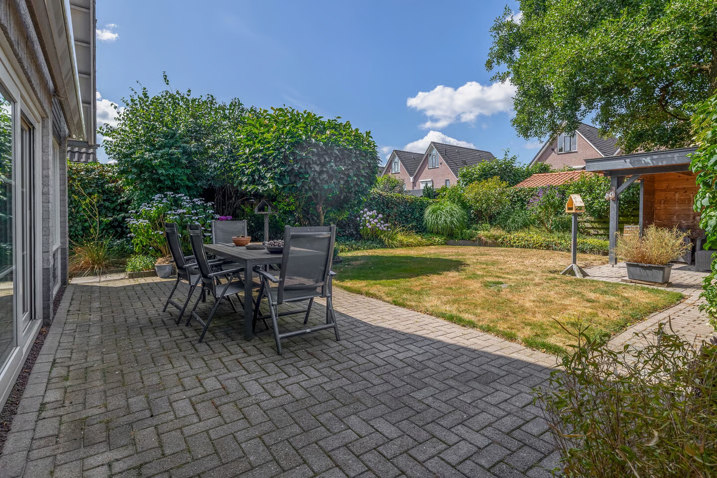 Vrijstaande woning te koop: Duivenveld 9, Emmen