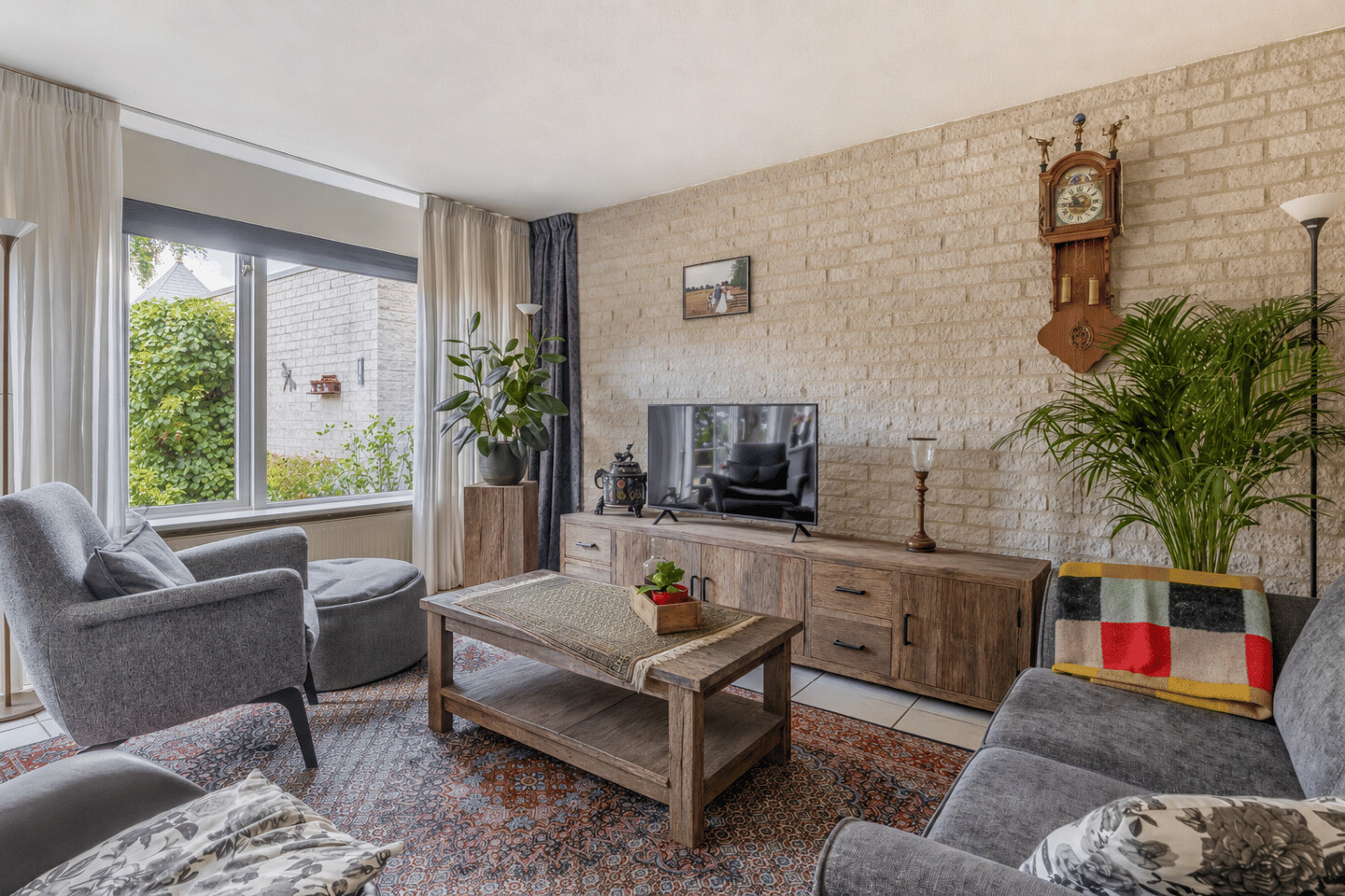 Vrijstaande woning te koop: Duivenveld 9, Emmen