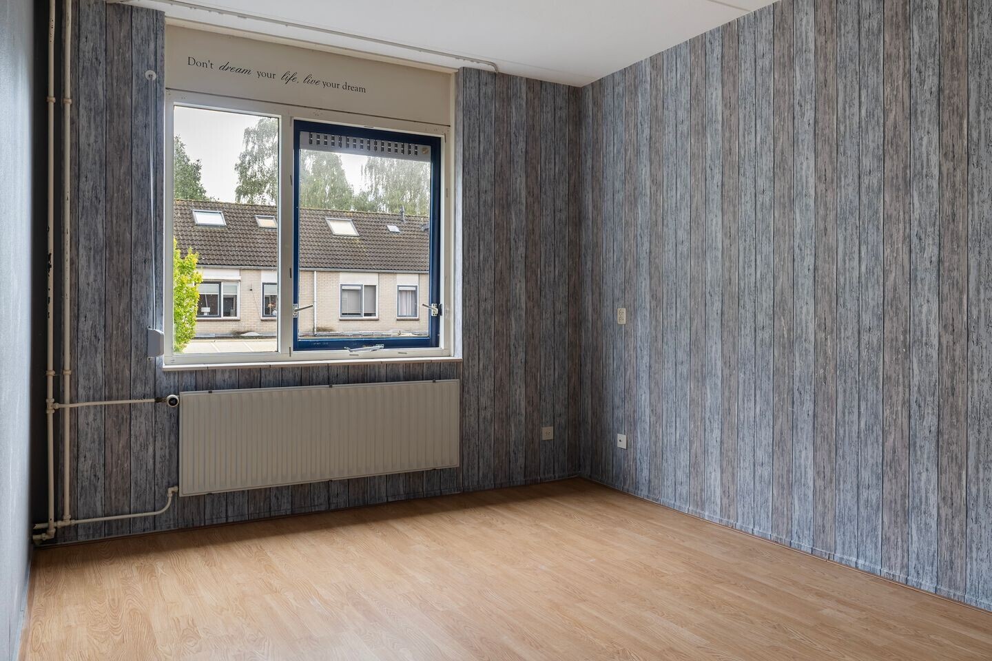 Tussenwoning te koop: Zwaluwenveld 99, Emmen