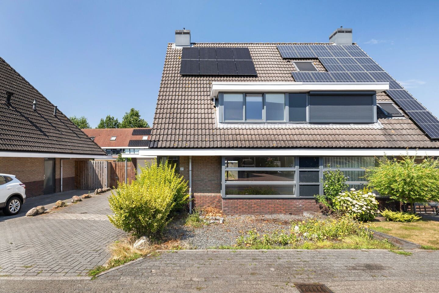 Twee-onder-één-kap te koop: Topaasdreef 37, Emmen
