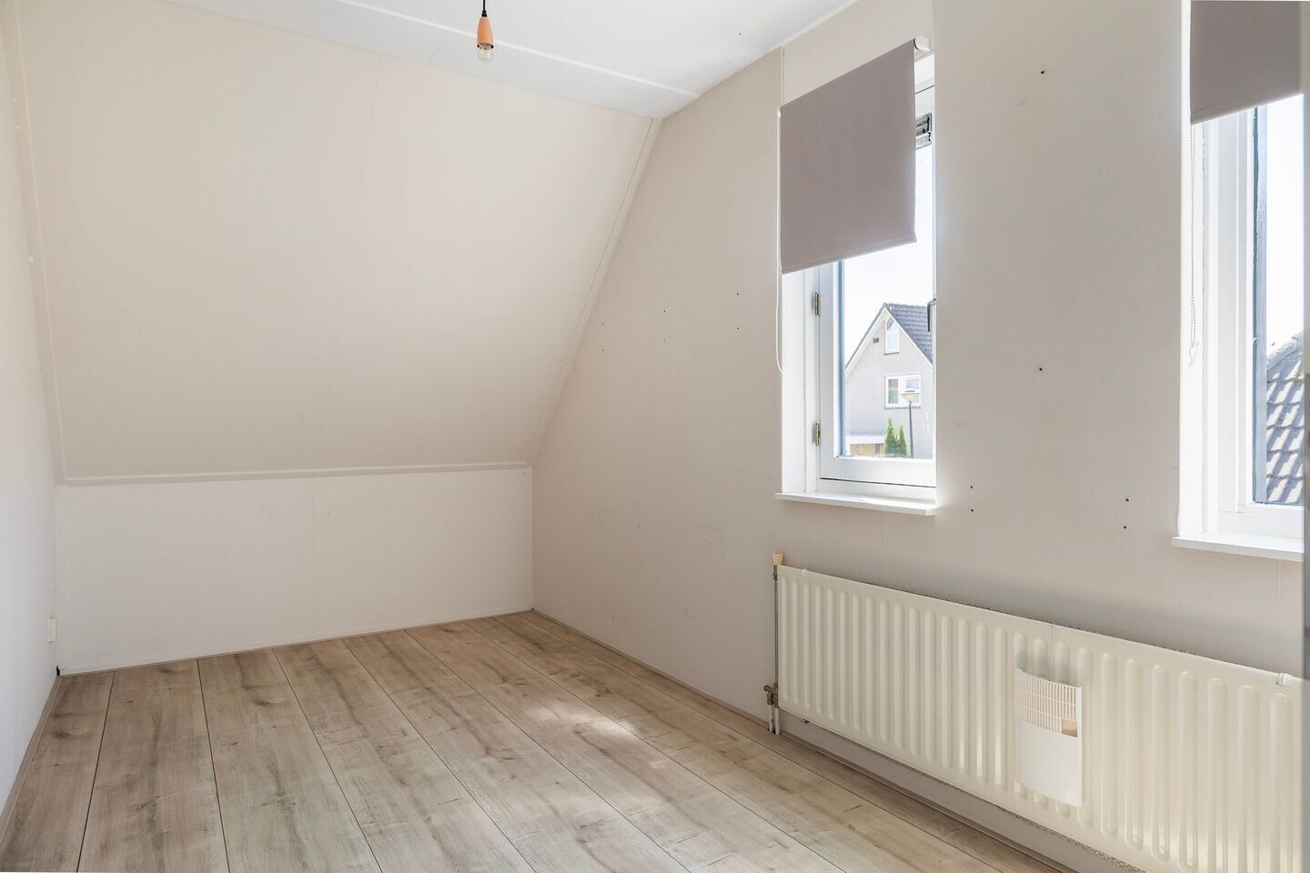 Twee-onder-één-kap te koop: Topaasdreef 37, Emmen