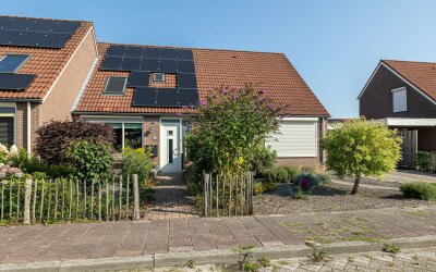 Leemhof 12