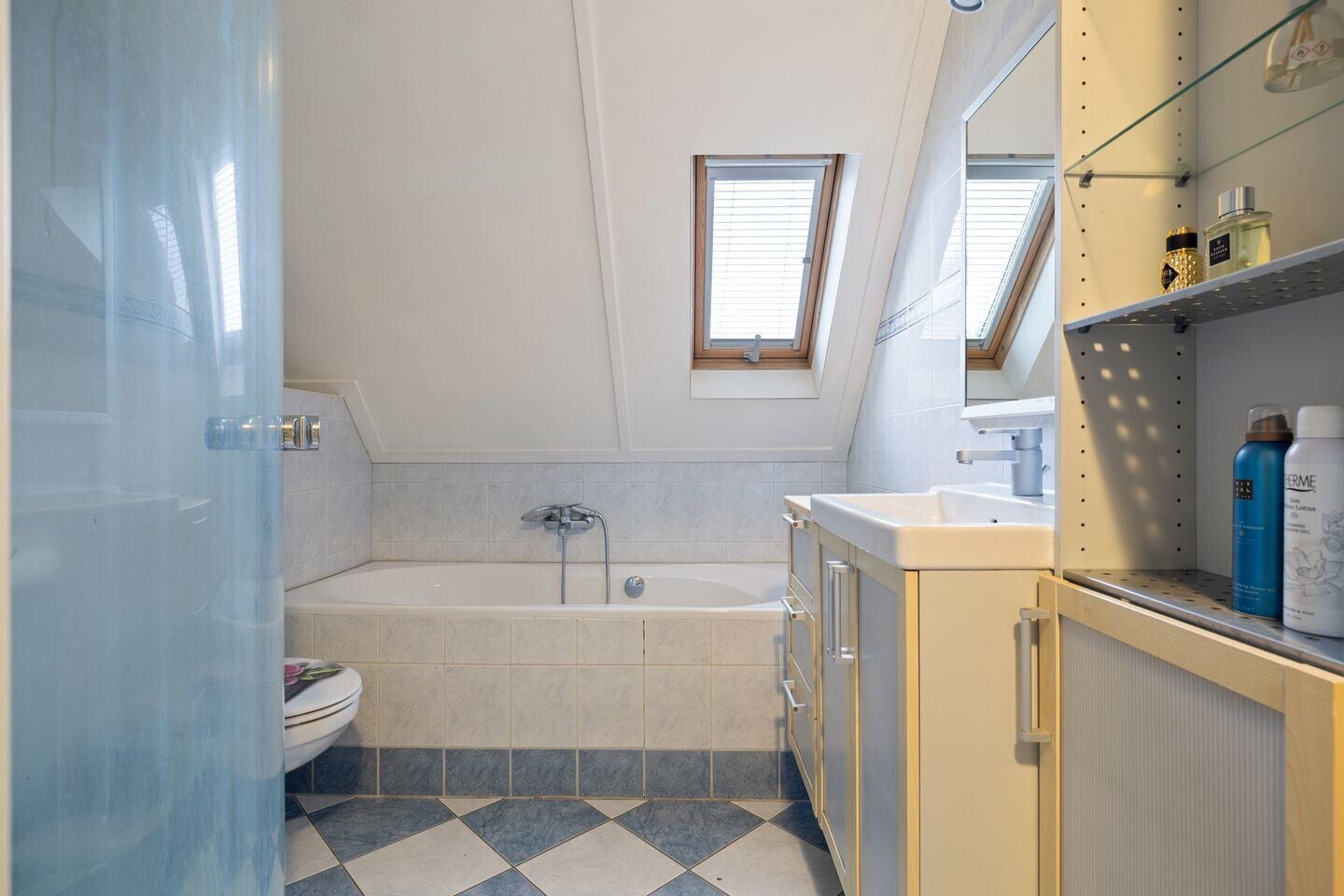 Twee-onder-één-kap te koop: Gangboord 12, Nieuw-Amsterdam