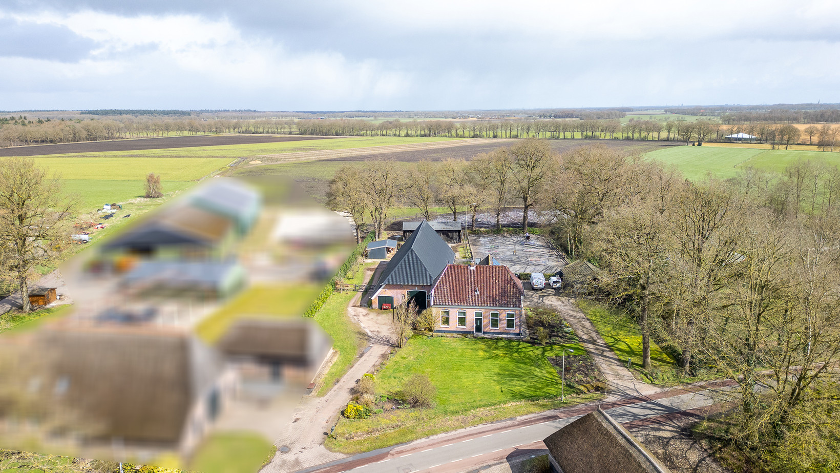 Twee-onder-één-kap te koop: Bennevelderstraat 18, Benneveld