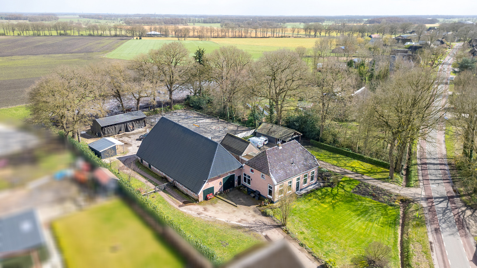 Twee-onder-één-kap te koop: Bennevelderstraat 18, Benneveld