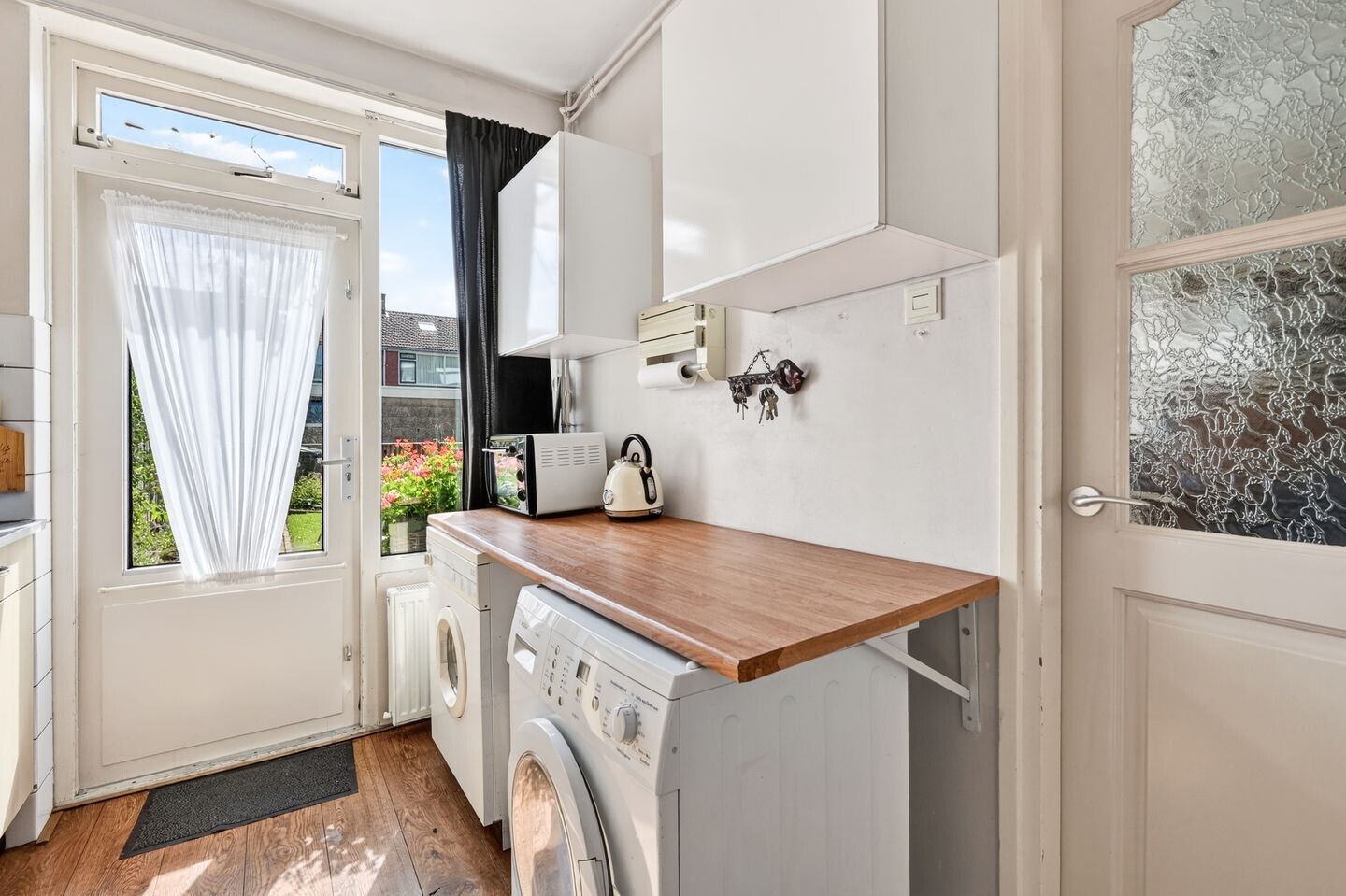 Tussenwoning te koop: De Wieken 13, Klazienaveen