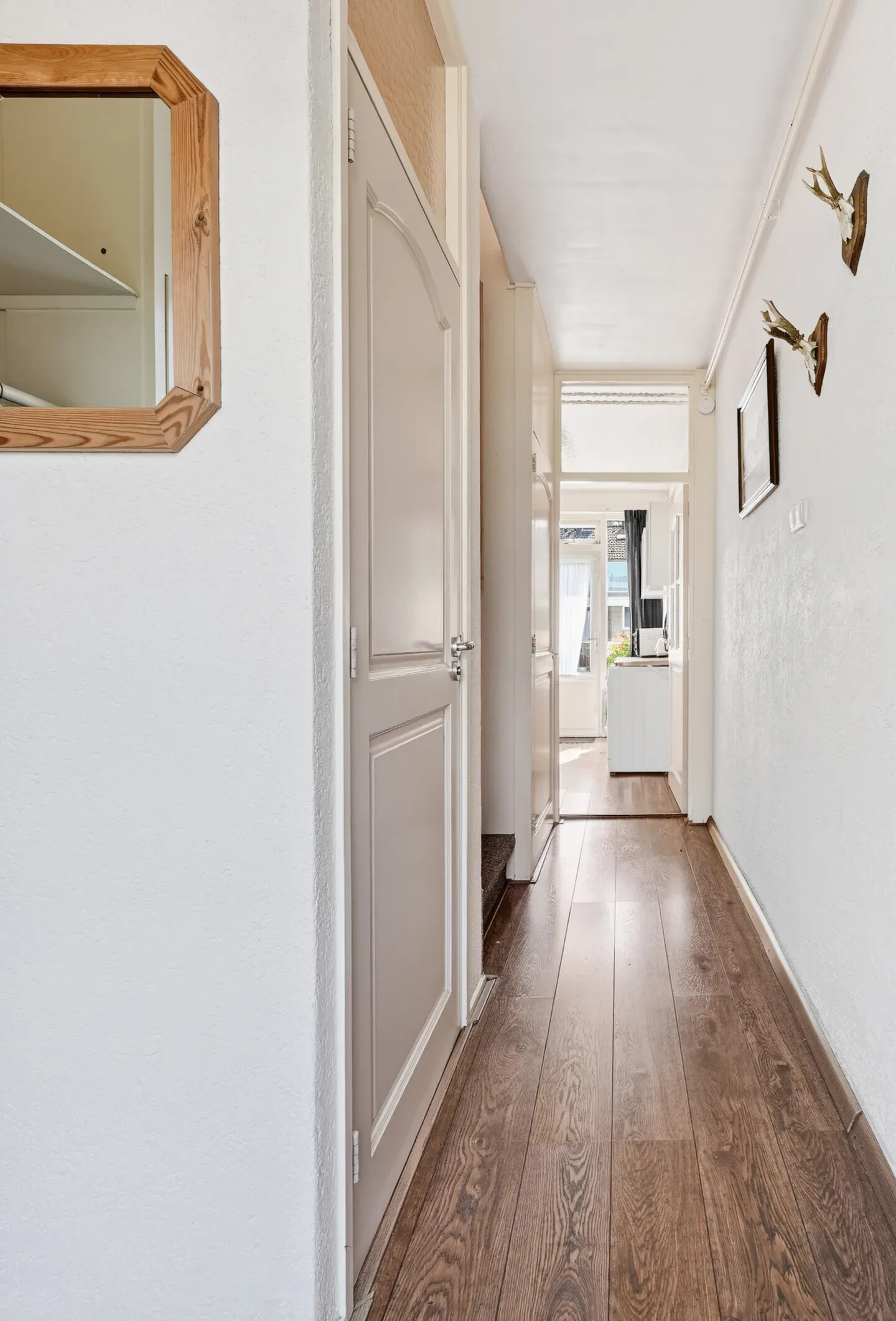 Tussenwoning te koop: De Wieken 13, Klazienaveen