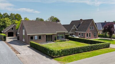 Oude Dordse. 9