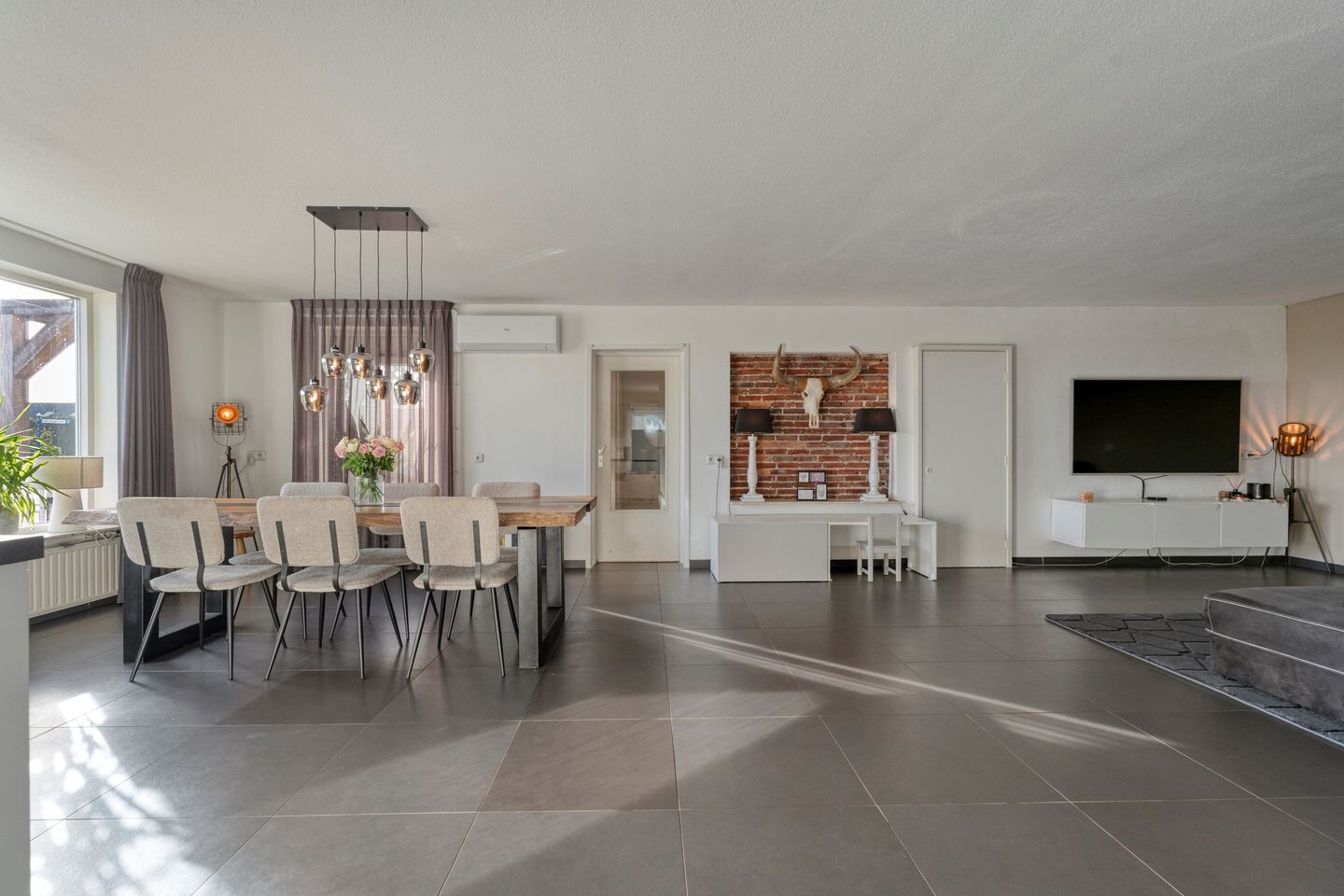 Tussenwoning te koop: Kamerlingswijk WZ 135, Zwartemeer