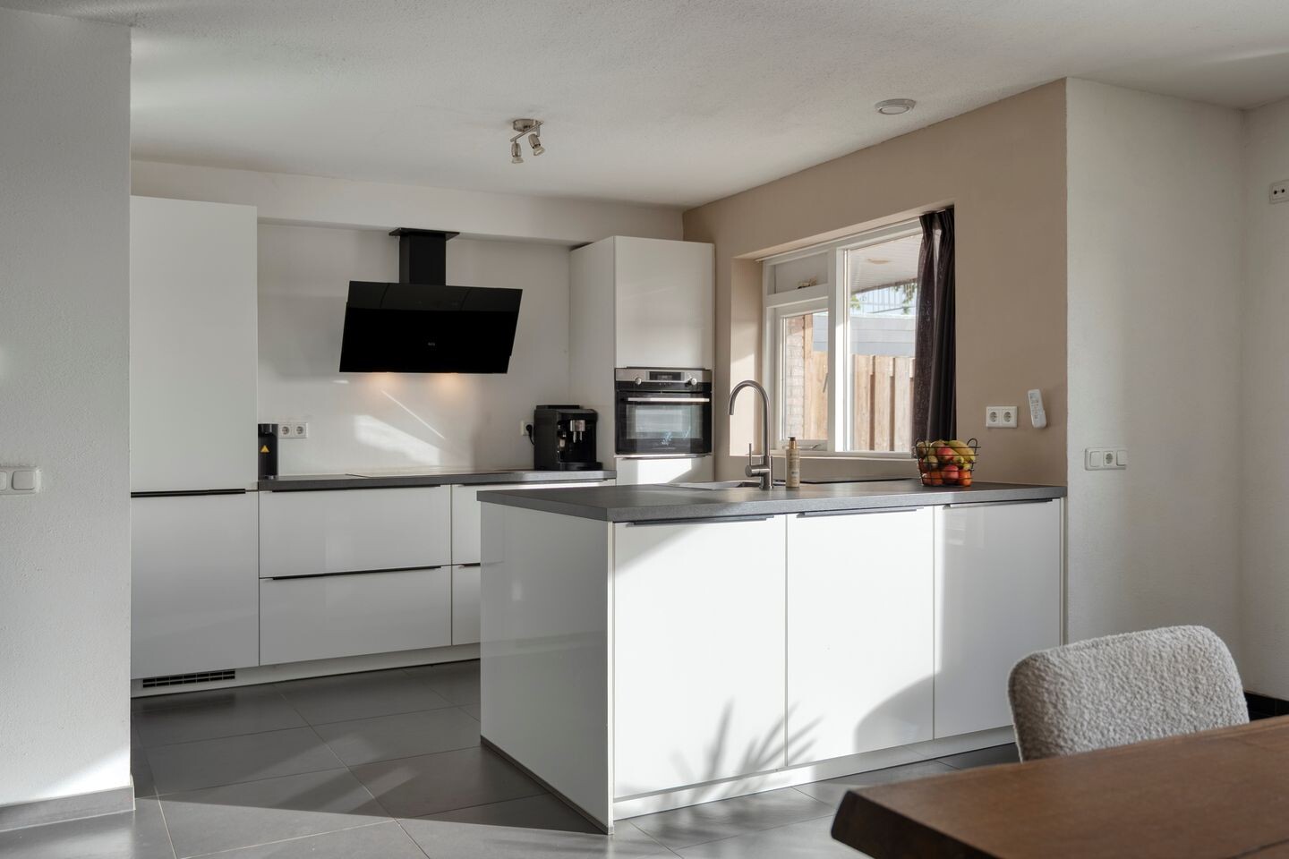 Tussenwoning te koop: Kamerlingswijk WZ 135, Zwartemeer