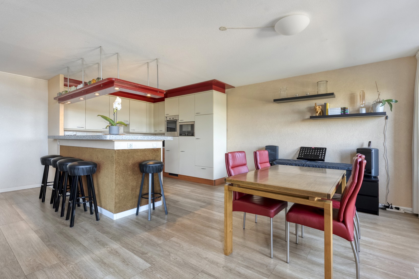 Appartement te koop: Brederoweg 45-31, Hoogeveen