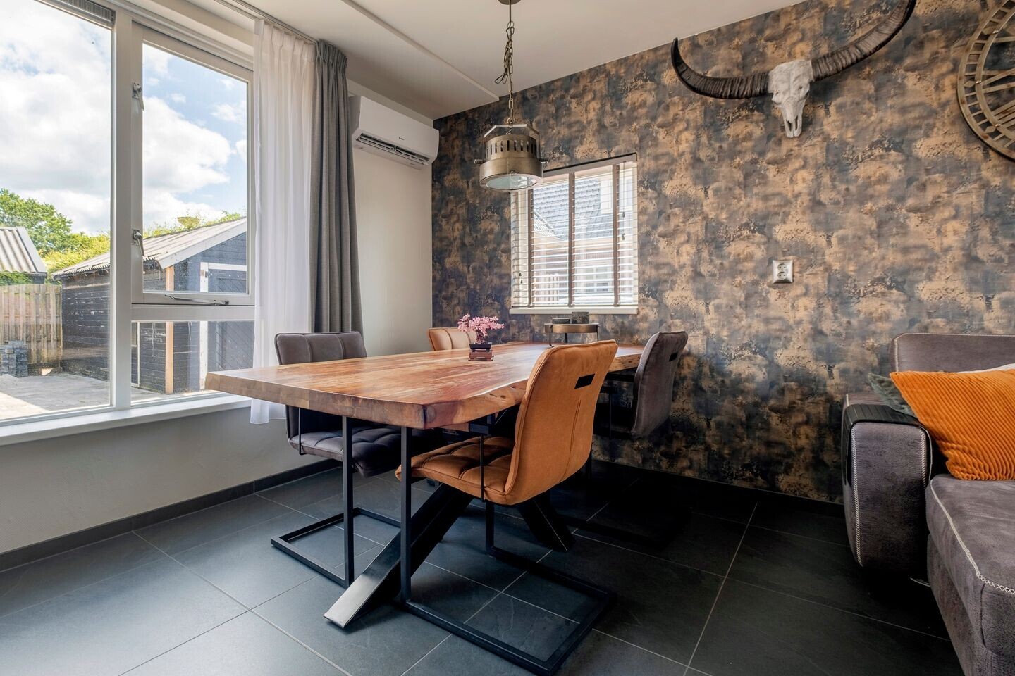 Hoekwoning te koop: Pesserstraat 34, Hoogeveen