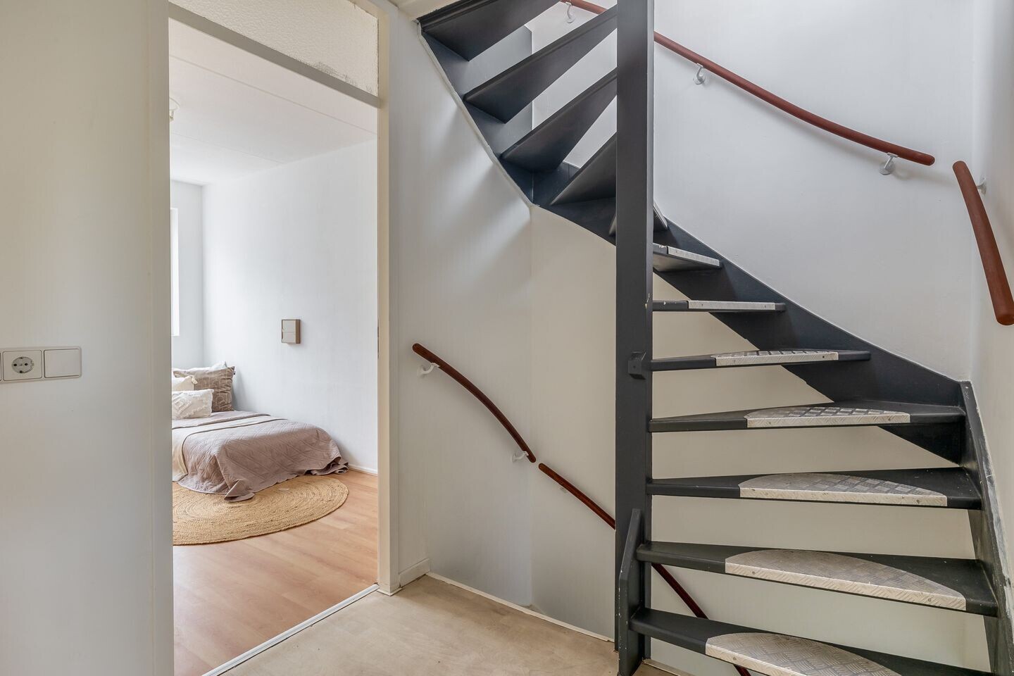 Tussenwoning te koop: Prins Mauritsplein 50, Hoogeveen