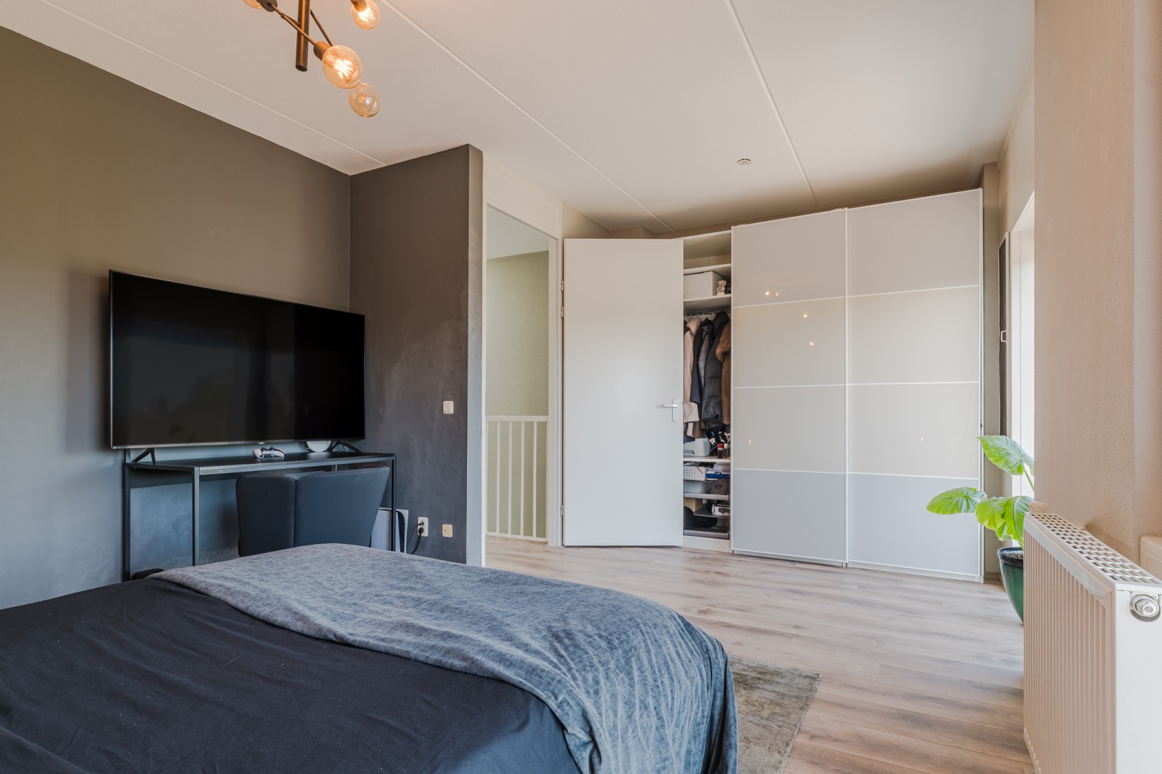 Tussenwoning te koop: Meteorenlaan 28, Hoogeveen