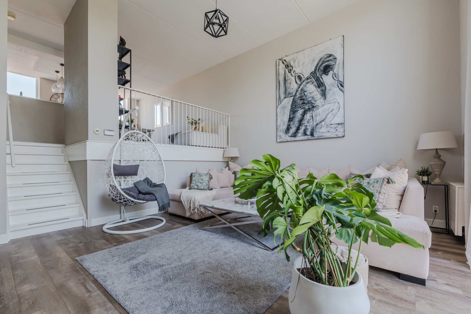 Tussenwoning te koop: Meteorenlaan 28, Hoogeveen