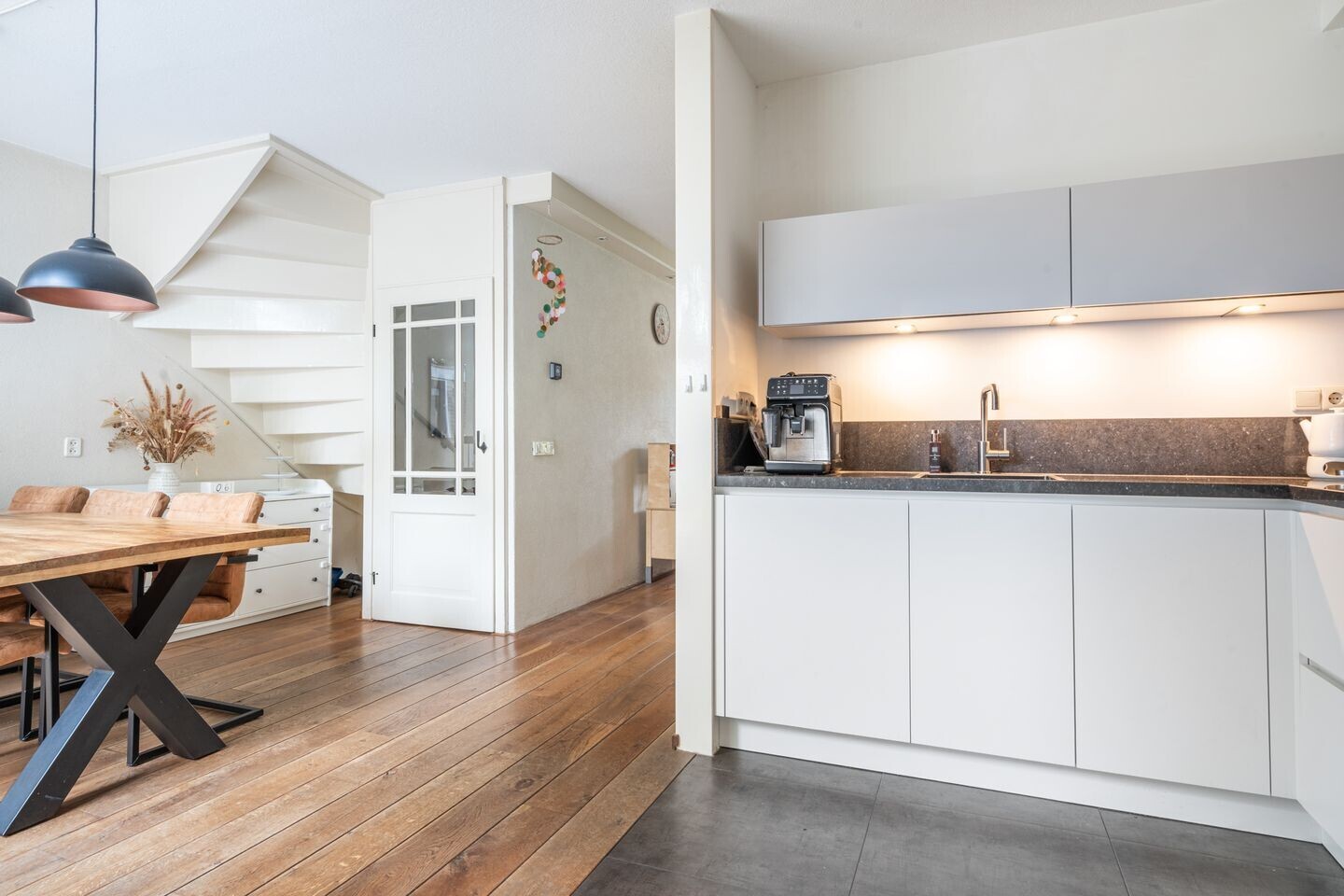 Tussenwoning te koop: Zuiderkruis 16, Hoogeveen