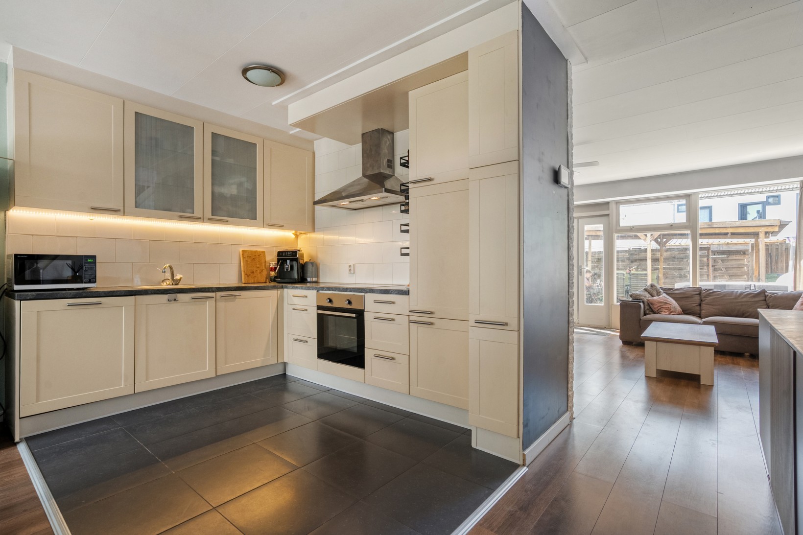 Tussenwoning te koop: Tapuitlaan 9, Hoogeveen