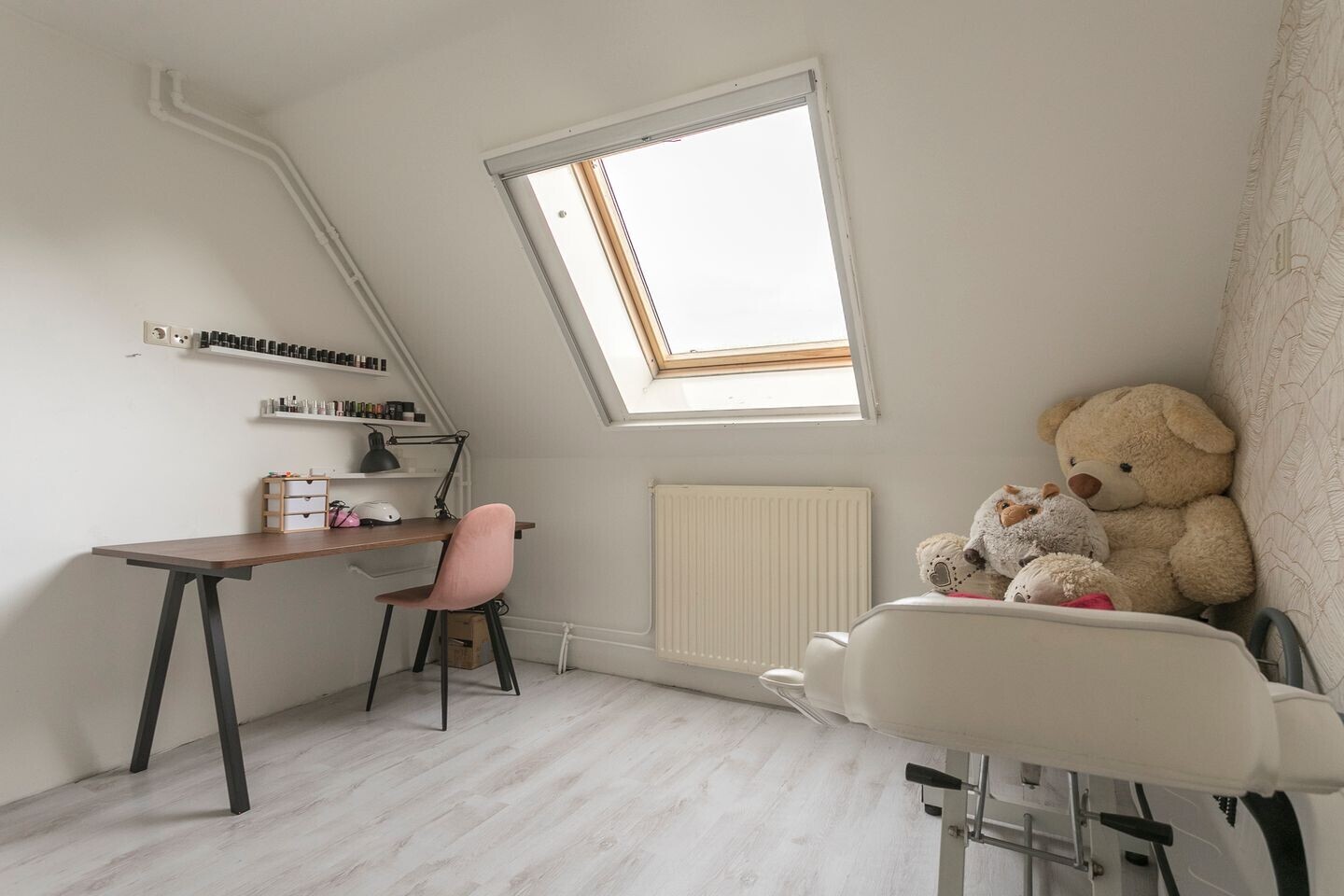 Tussenwoning te koop: J van der Veenstraat 47, Hoogeveen