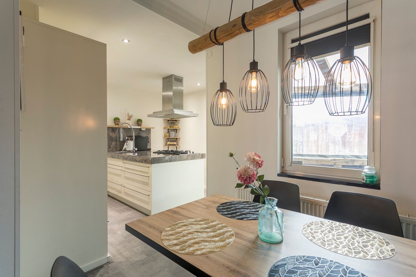 Tussenwoning te koop: J van der Veenstraat 47, Hoogeveen