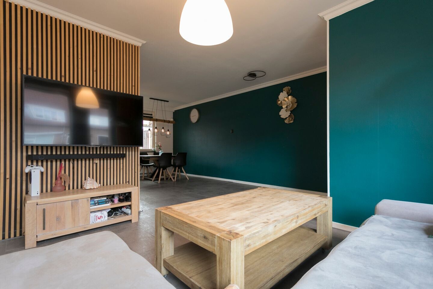 Tussenwoning te koop: J van der Veenstraat 47, Hoogeveen