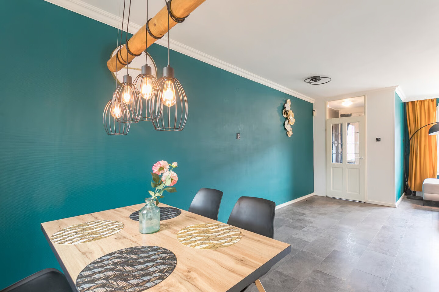 Tussenwoning te koop: J van der Veenstraat 47, Hoogeveen