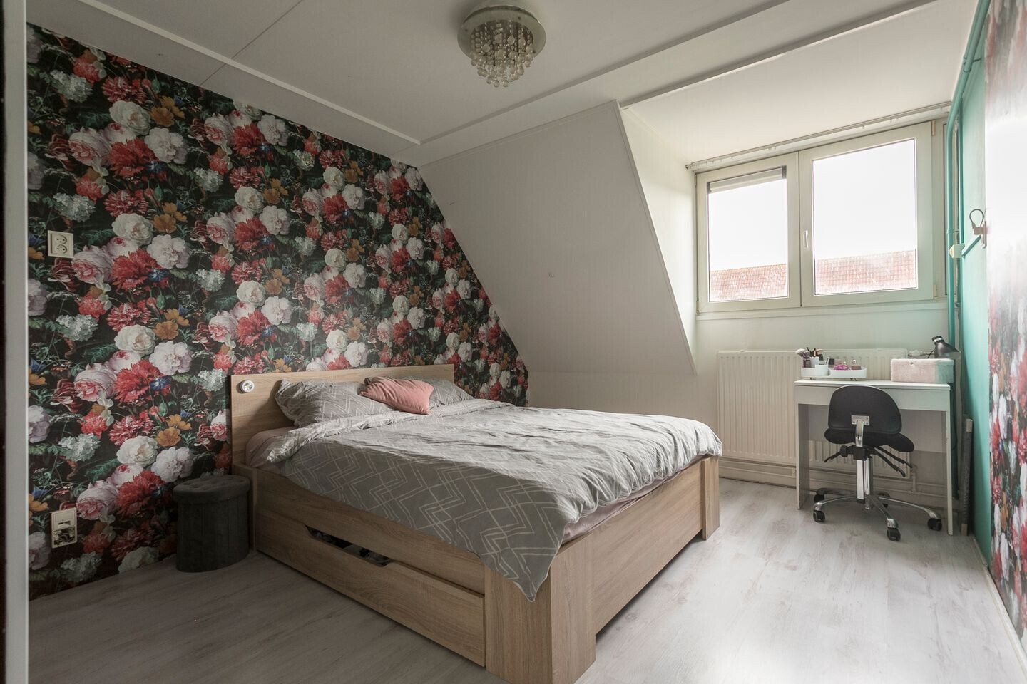 Tussenwoning te koop: J van der Veenstraat 47, Hoogeveen