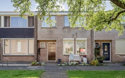 Middenweg 69