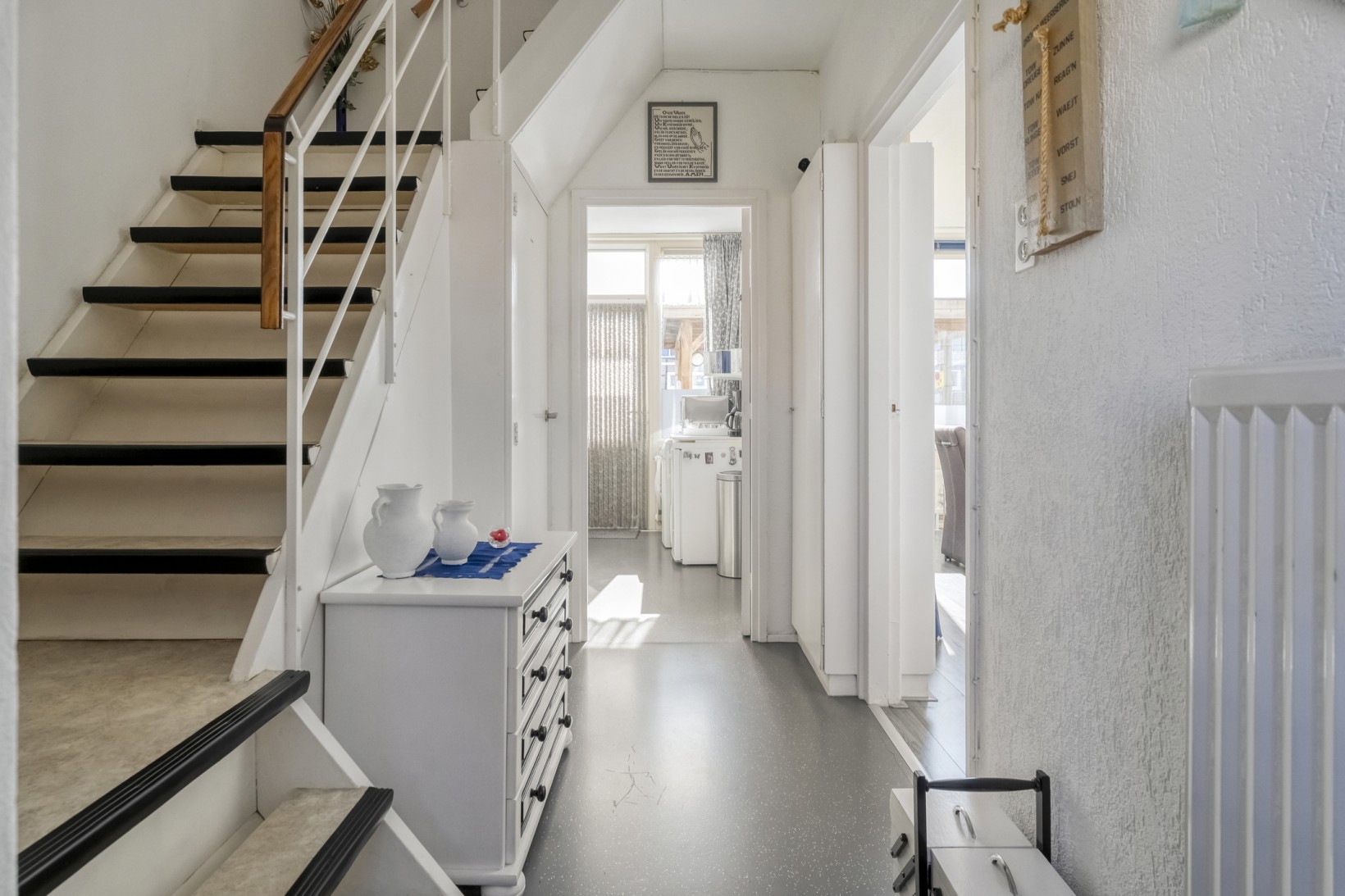 Tussenwoning te koop: Middenweg 69, Hoogeveen
