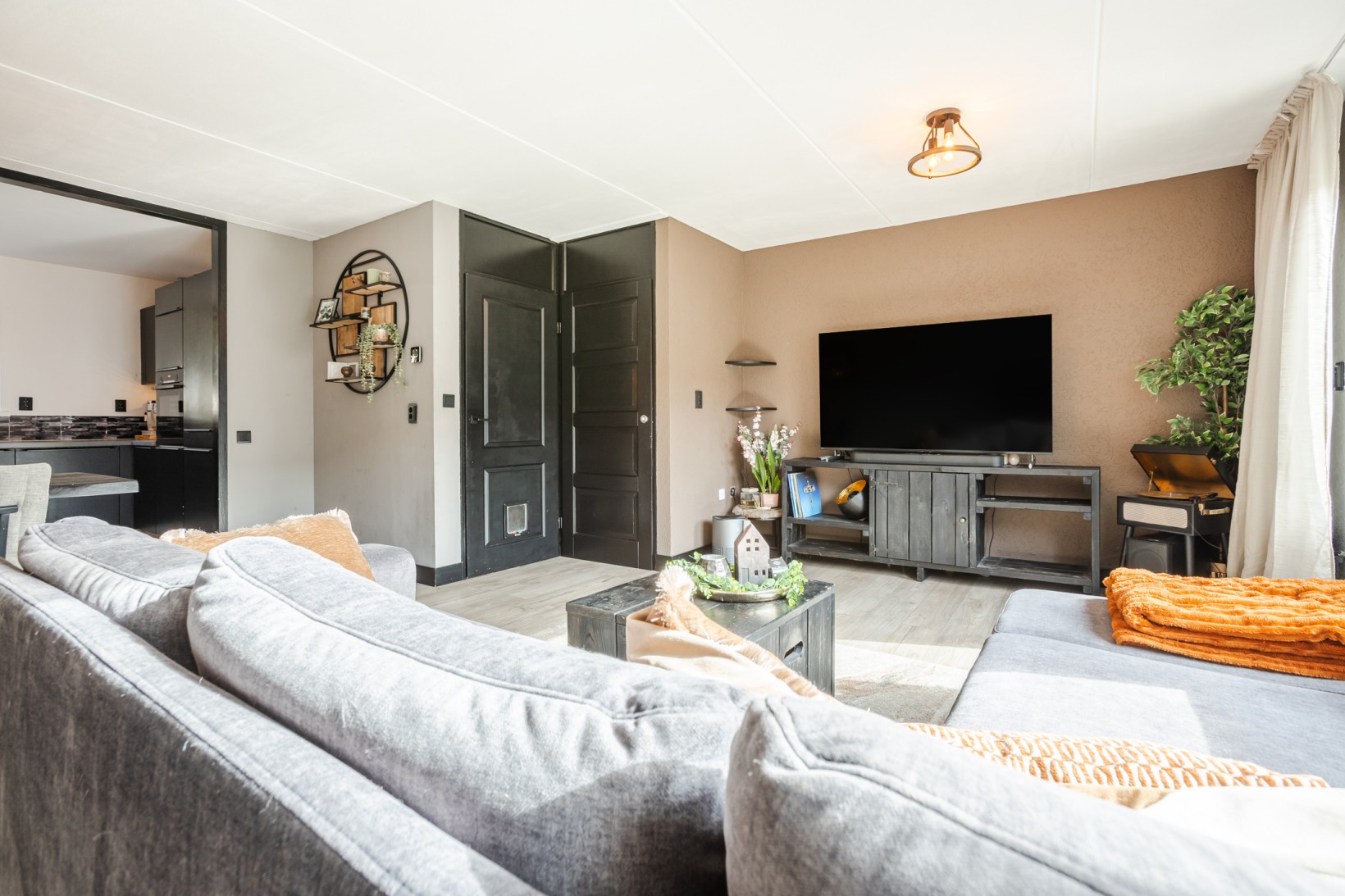 Hoekwoning te koop: De Praam 18, Hoogeveen
