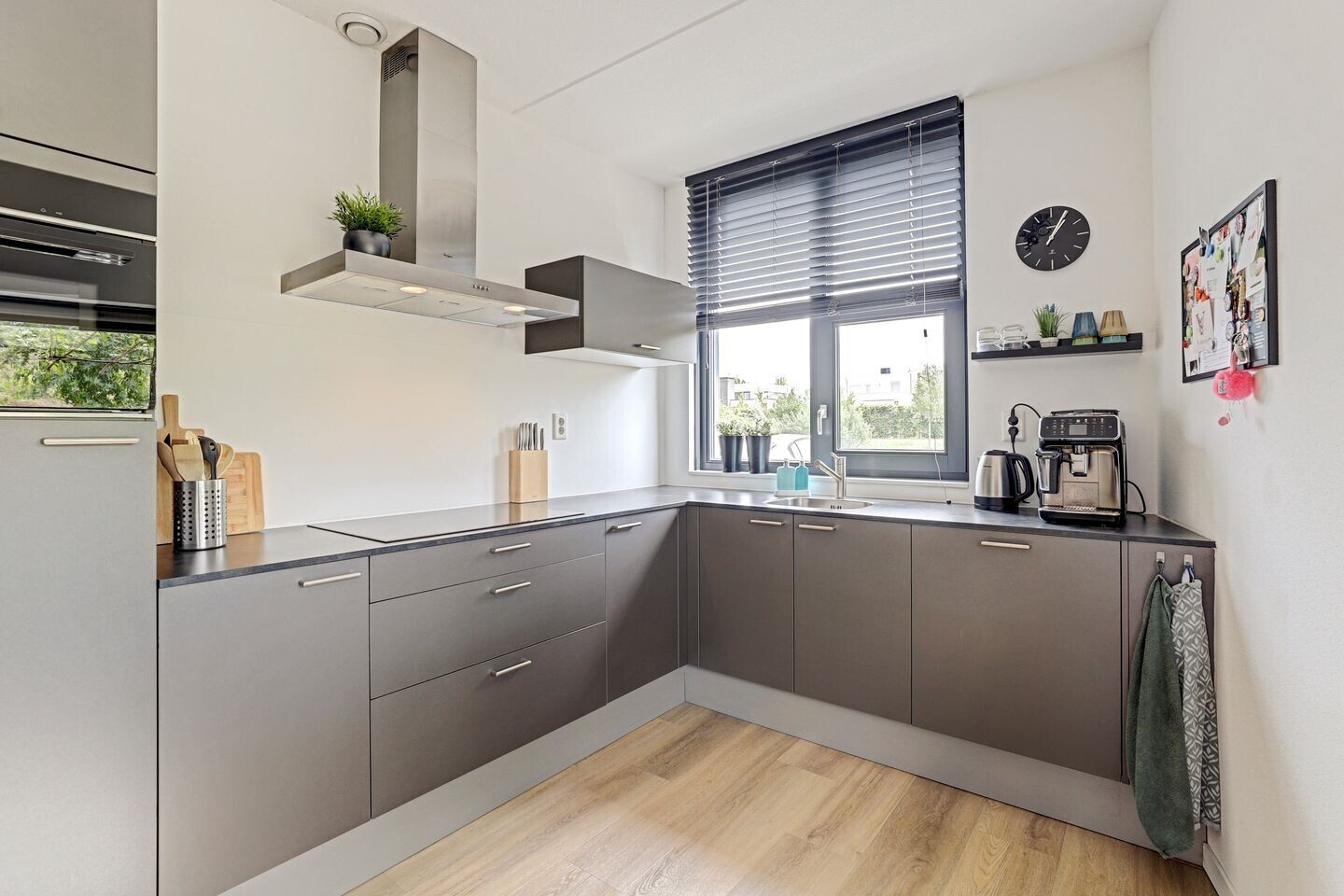 Hoekwoning te koop: Koningspage 59, Hoogeveen