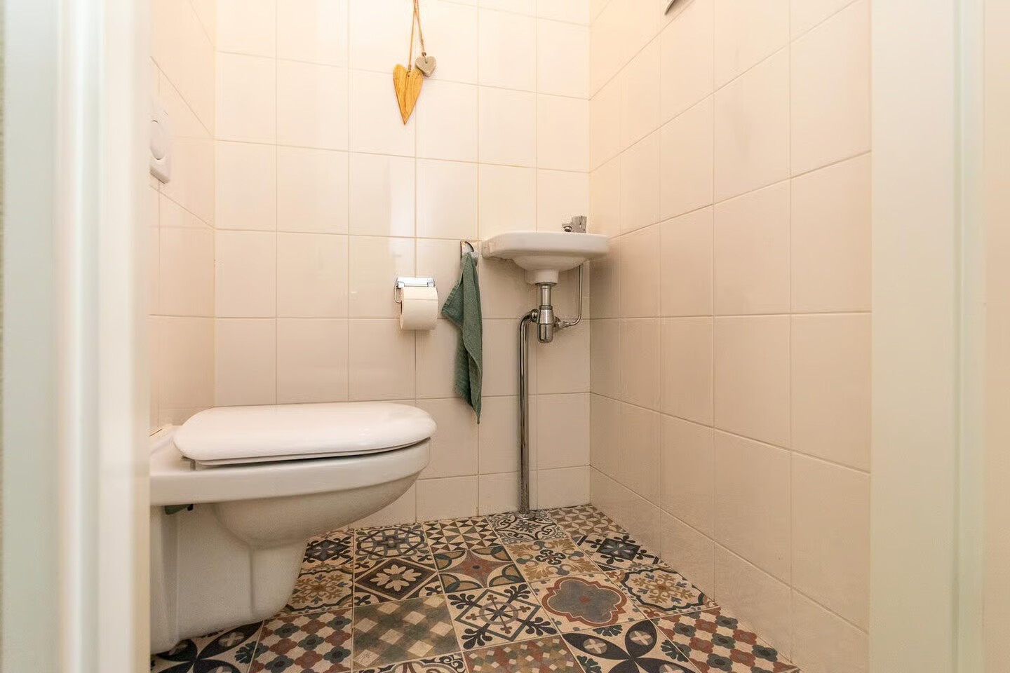 Tussenwoning te koop: Schweitzerstraat 50, Hoogeveen