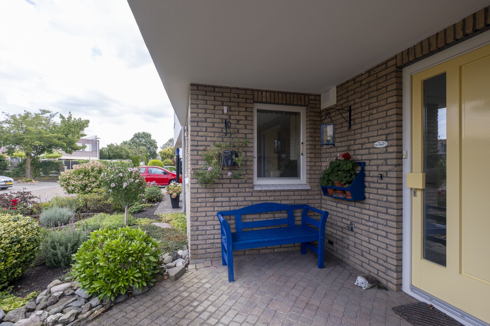 Twee-onder-één-kap te koop: Weegbree 19, Hoogeveen