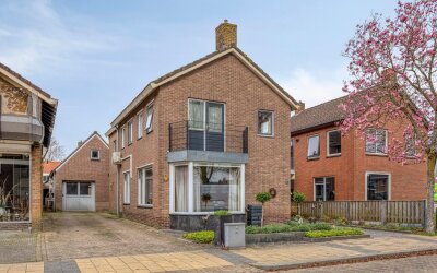 Dorpsstraat 8