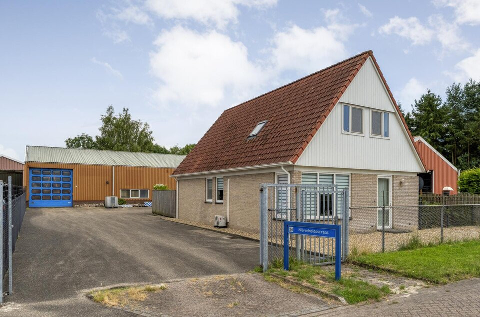 Vrijstaande woning te koop: Nijverheidsstraat 26, Geesbrug
