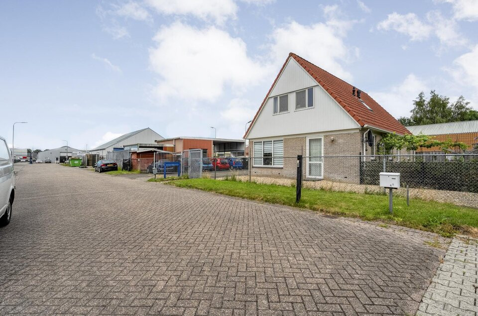 Vrijstaande woning te koop: Nijverheidsstraat 26, Geesbrug