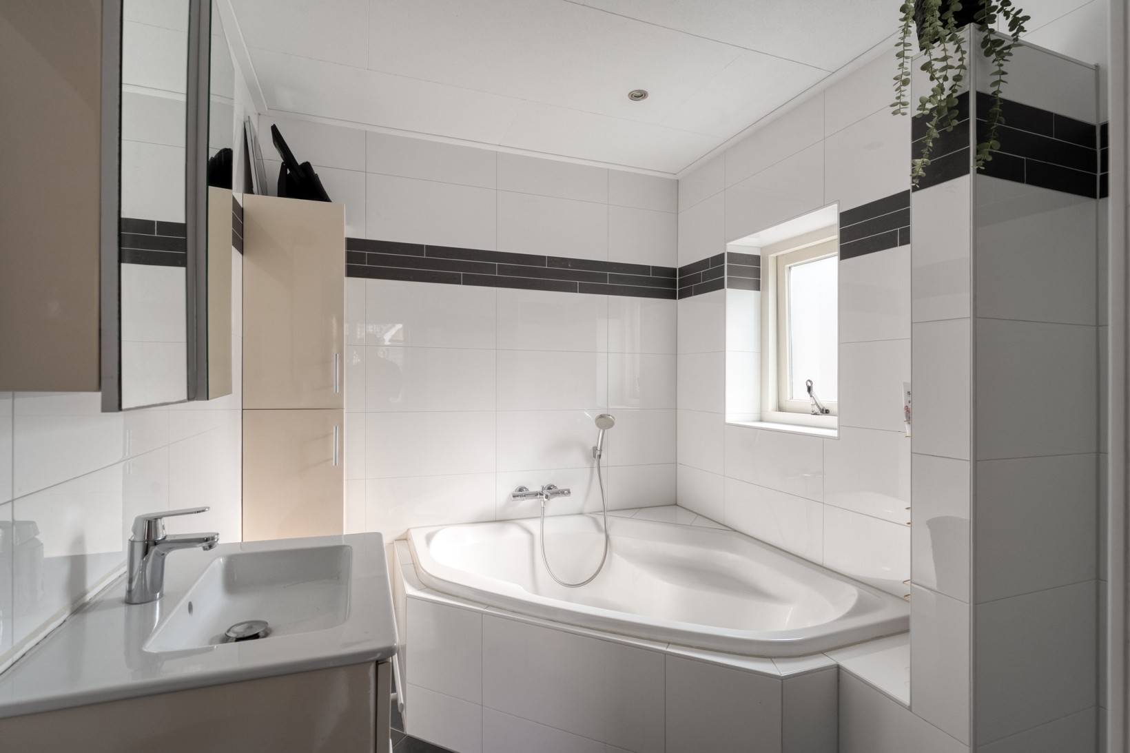 Vrijstaande woning te koop: Brugstraat 128, Nieuwlande