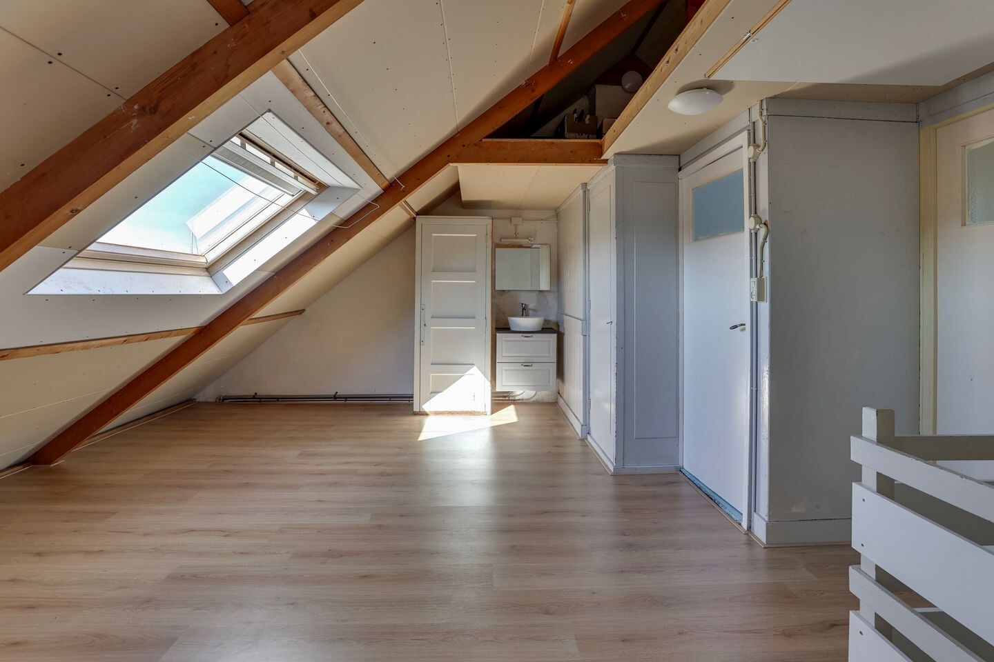 Tussenwoning te koop: Schuttevaerstraat 7, Meppel