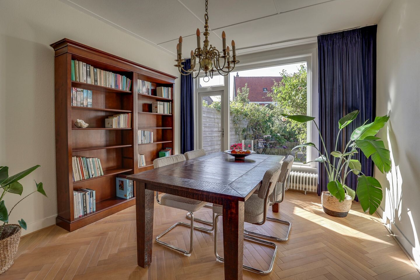 Tussenwoning te koop: Schuttevaerstraat 7, Meppel