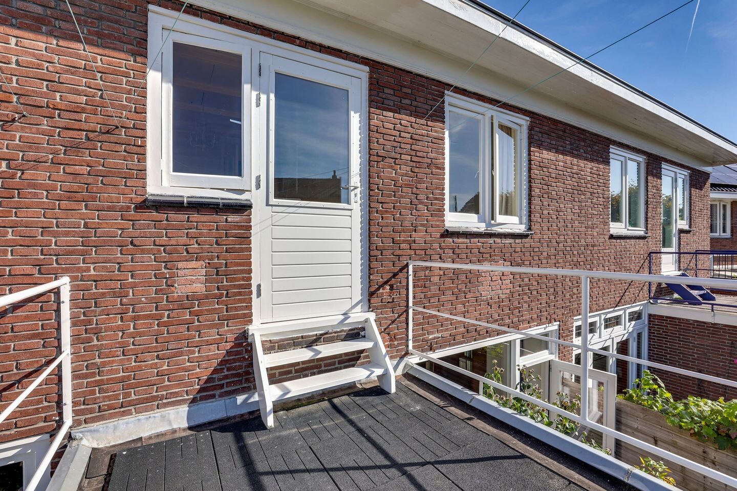 Tussenwoning te koop: Schuttevaerstraat 7, Meppel
