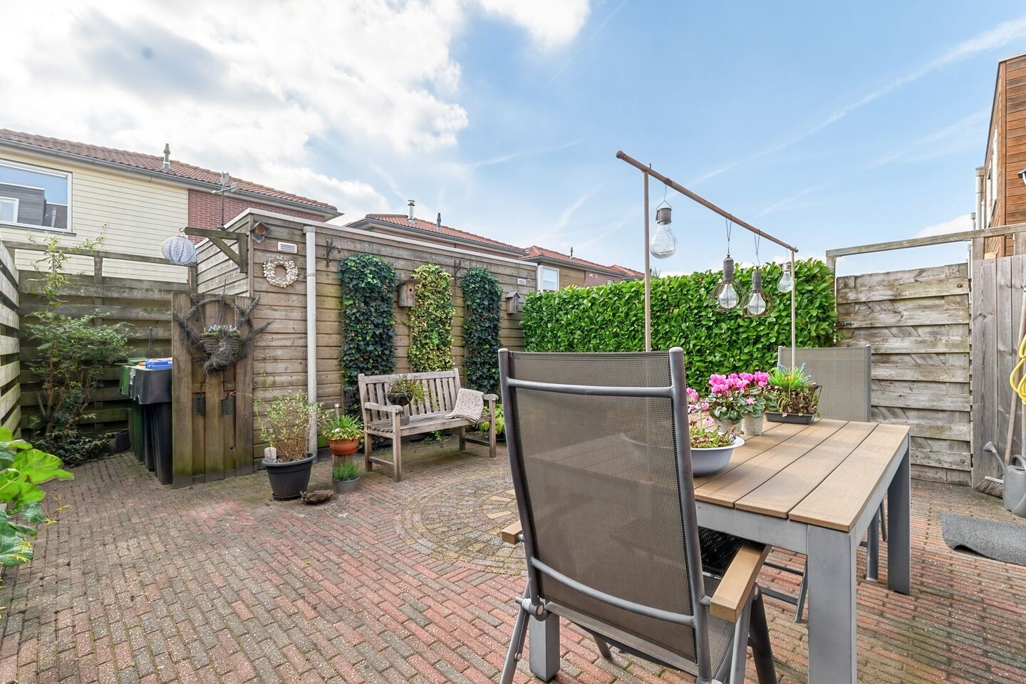 Hoekwoning te koop: Concordiastraat 49, Meppel