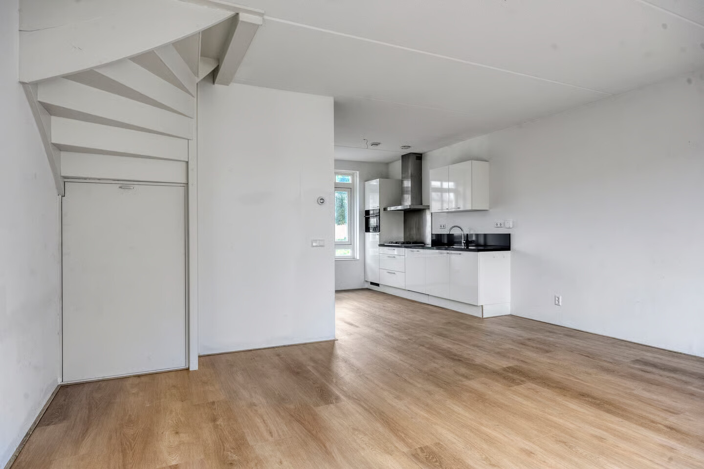 Hoekwoning te koop: Vledderplein 22, Meppel