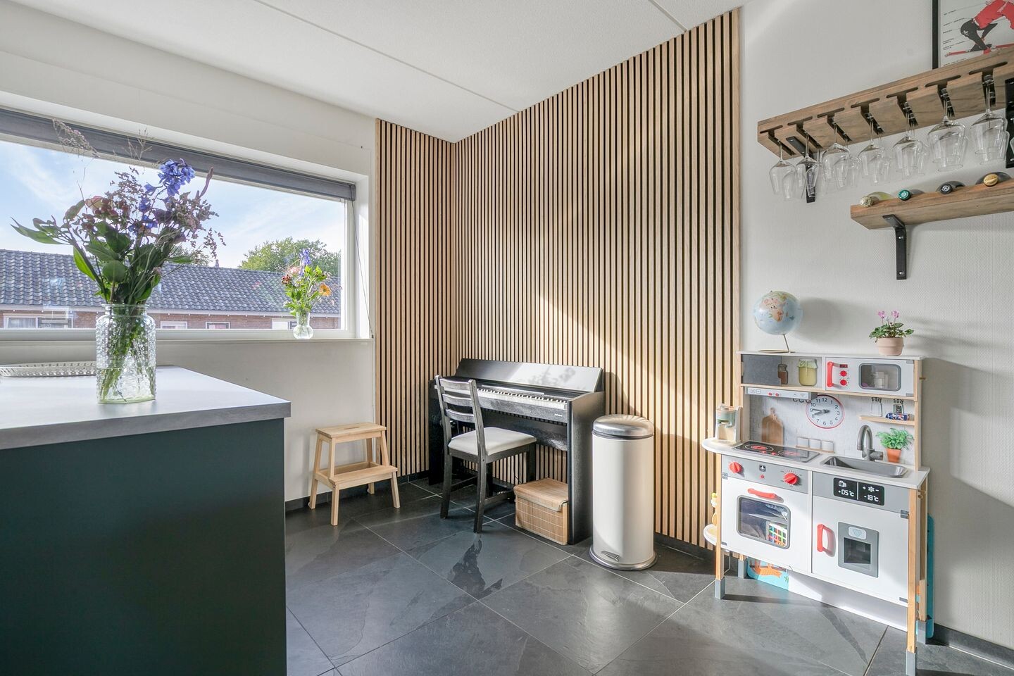 Tussenwoning te koop: Wibautstraat 8, Meppel