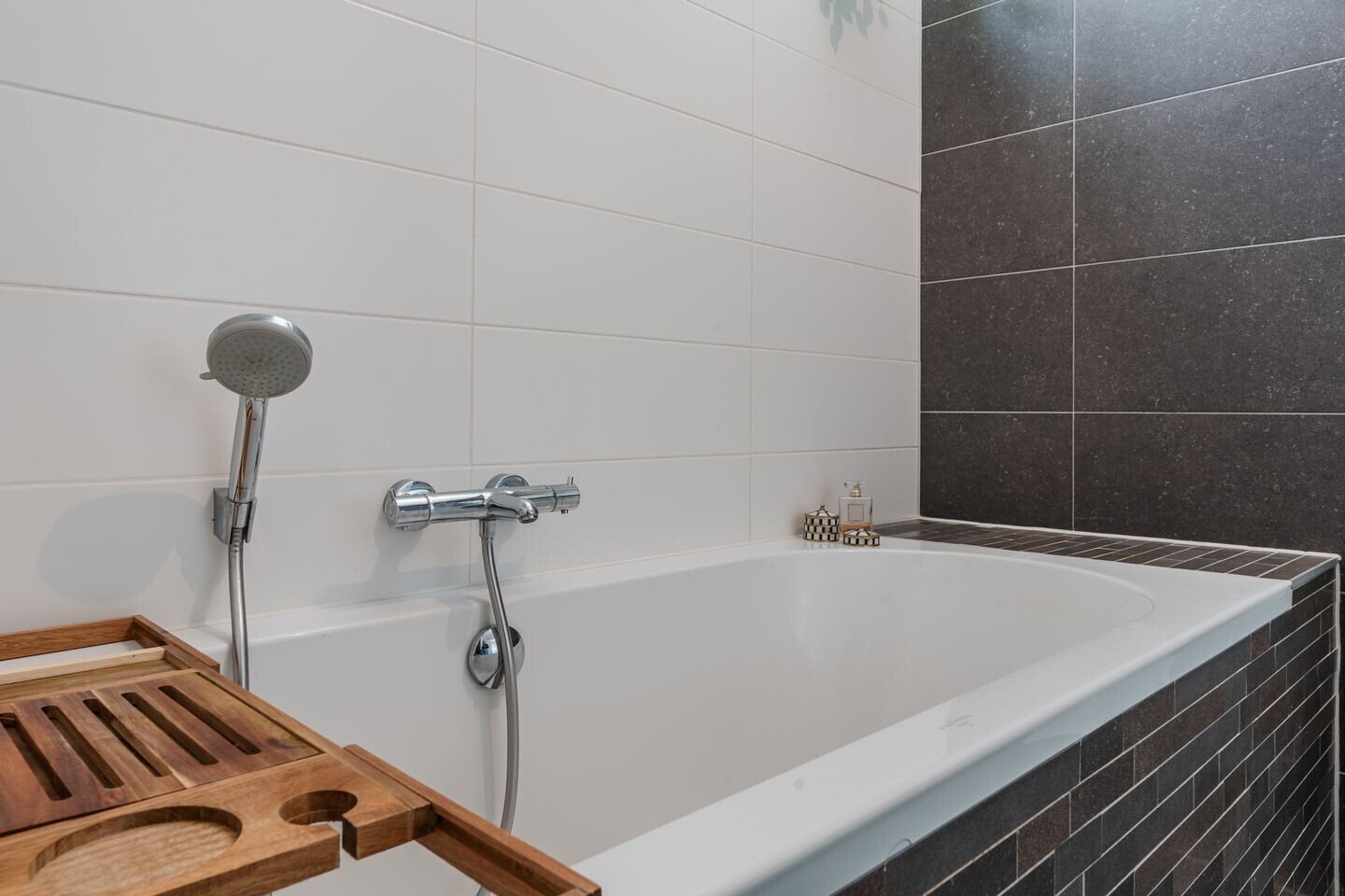 Tussenwoning te koop: Kuyperstraat 46, Meppel