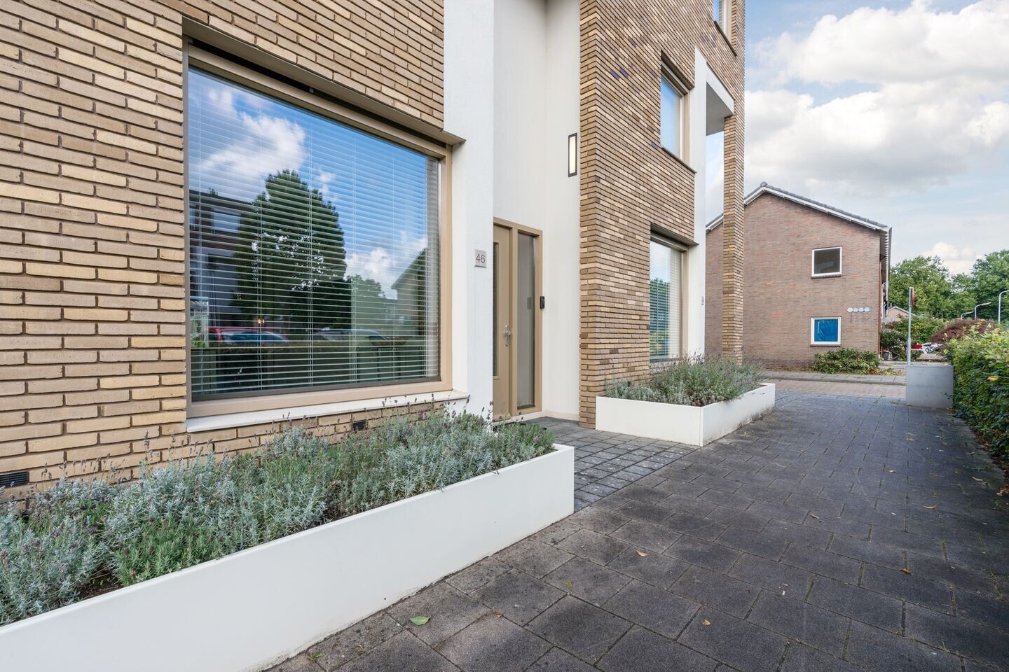 Tussenwoning te koop: Kuyperstraat 46, Meppel