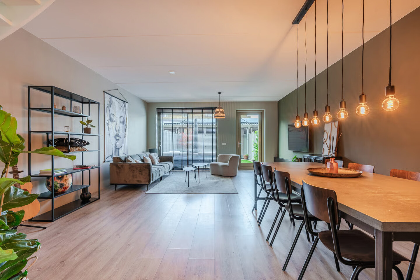 Tussenwoning te koop: Kuyperstraat 46, Meppel
