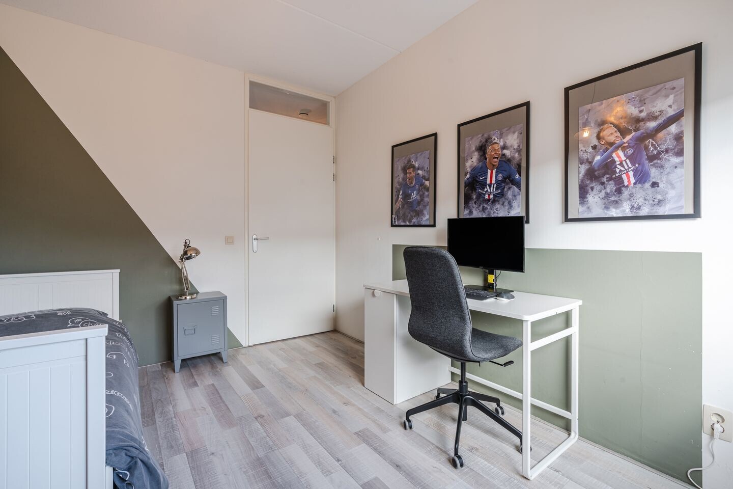 Tussenwoning te koop: Kuyperstraat 46, Meppel