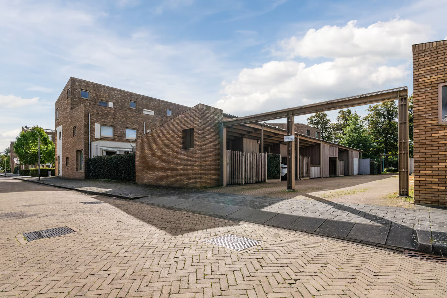 Tussenwoning te koop: Kuyperstraat 46, Meppel