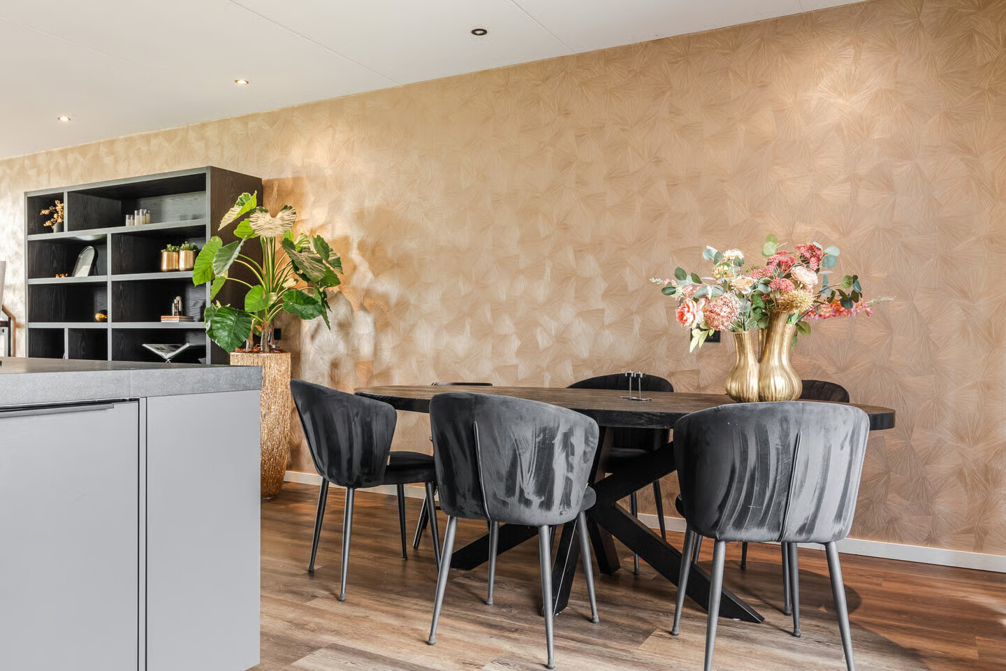 Tussenwoning te koop: Veldbeemd 14, Meppel