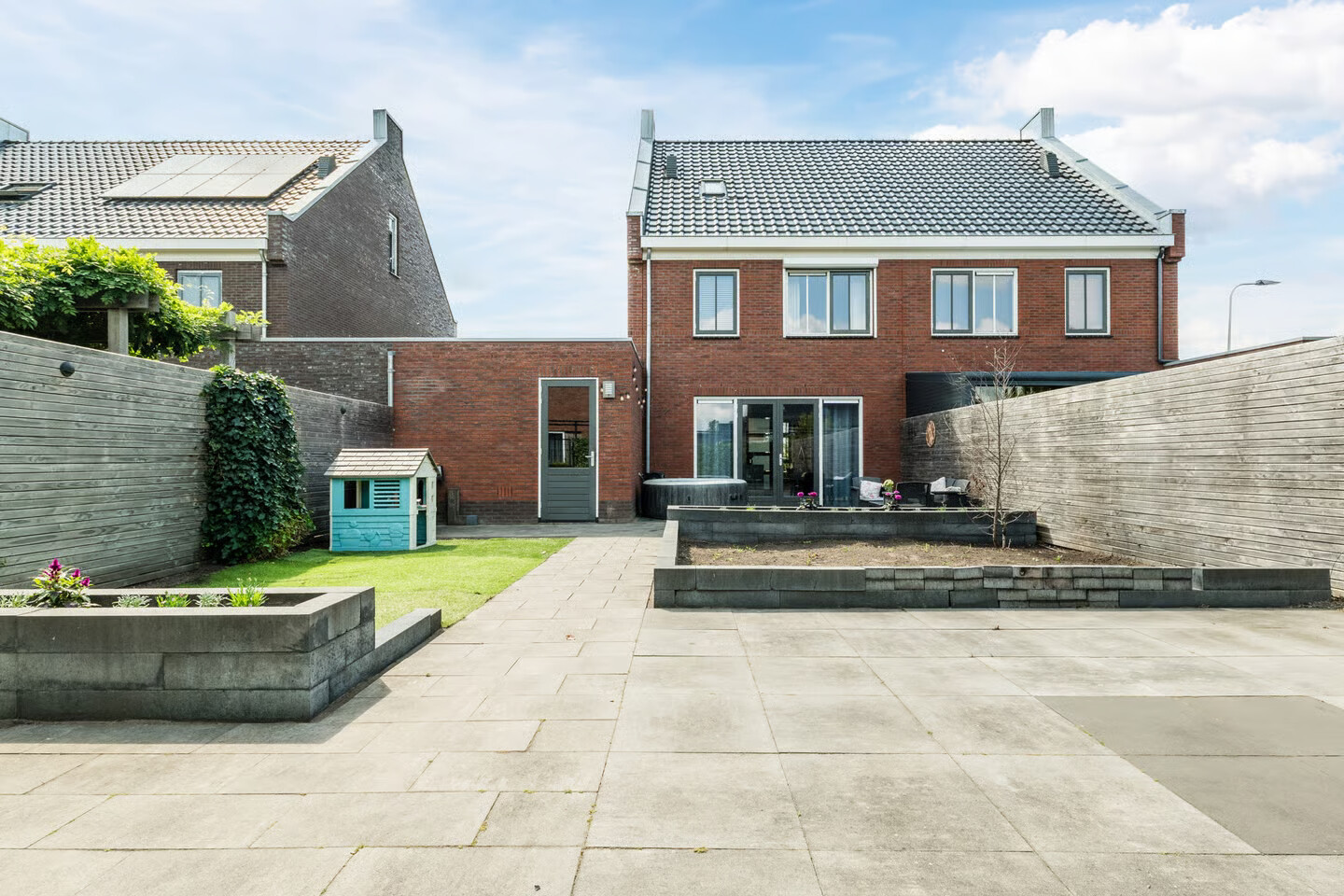 Tussenwoning te koop: Veldbeemd 14, Meppel